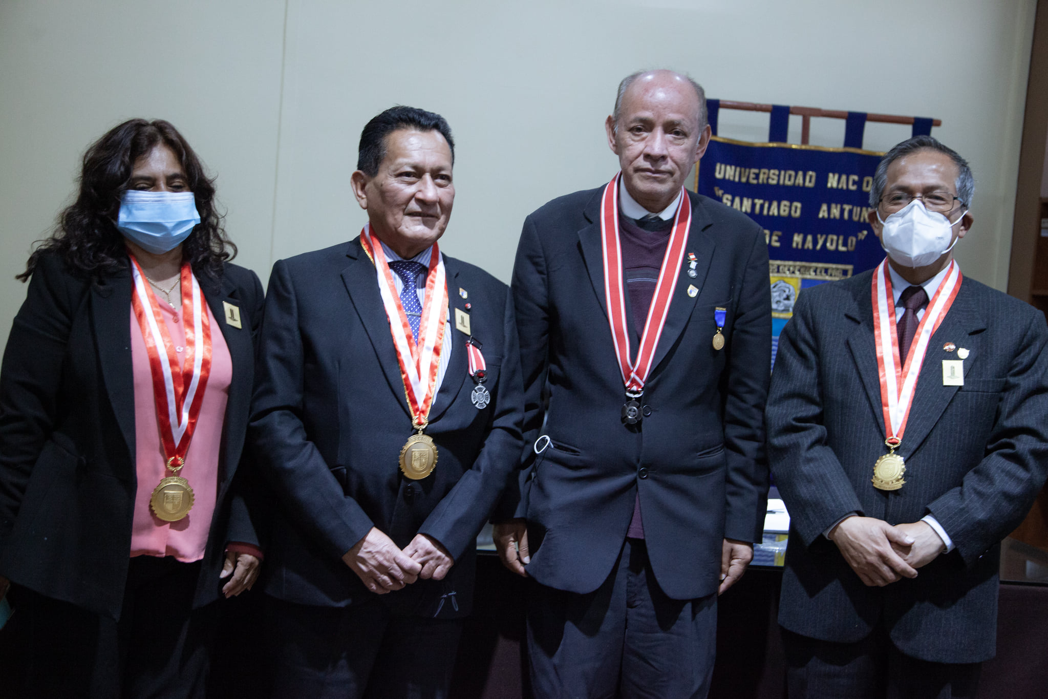  													Autoridades de la UNASAM Reciben visita de la Benemérita Sociedad Fundadores de la Independencia del Perú
													
