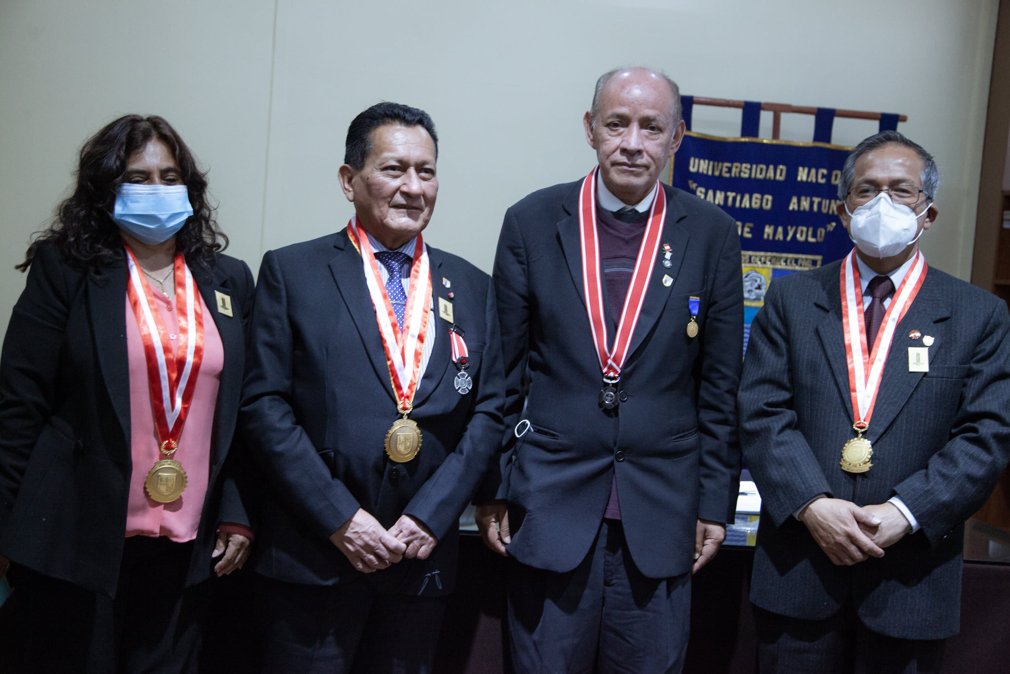  													Autoridades de la UNASAM Reciben visita de la Benemérita Sociedad Fundadores de la Independencia del Perú
													